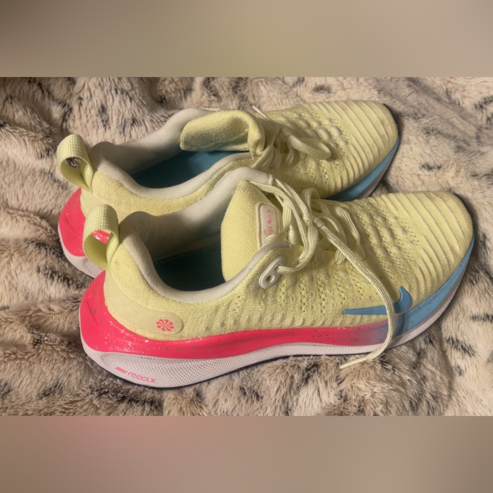 Nike ReactX Infinity Run Flyknit 4